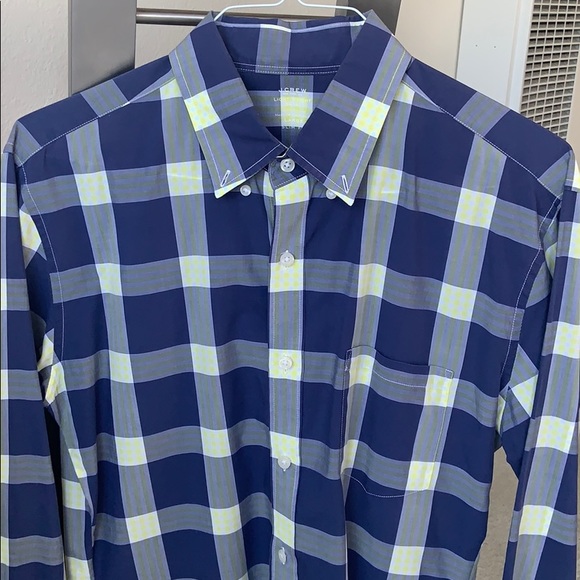 J Crew Light Weight Plaid Button Up - Picture 2 of 4